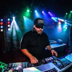 Meet your Posher, Tony